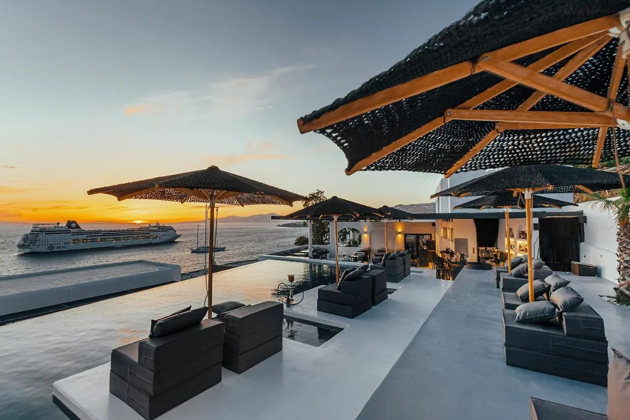 **** Hotel Tagoo Black Mykonos Mykonos Town Grécia